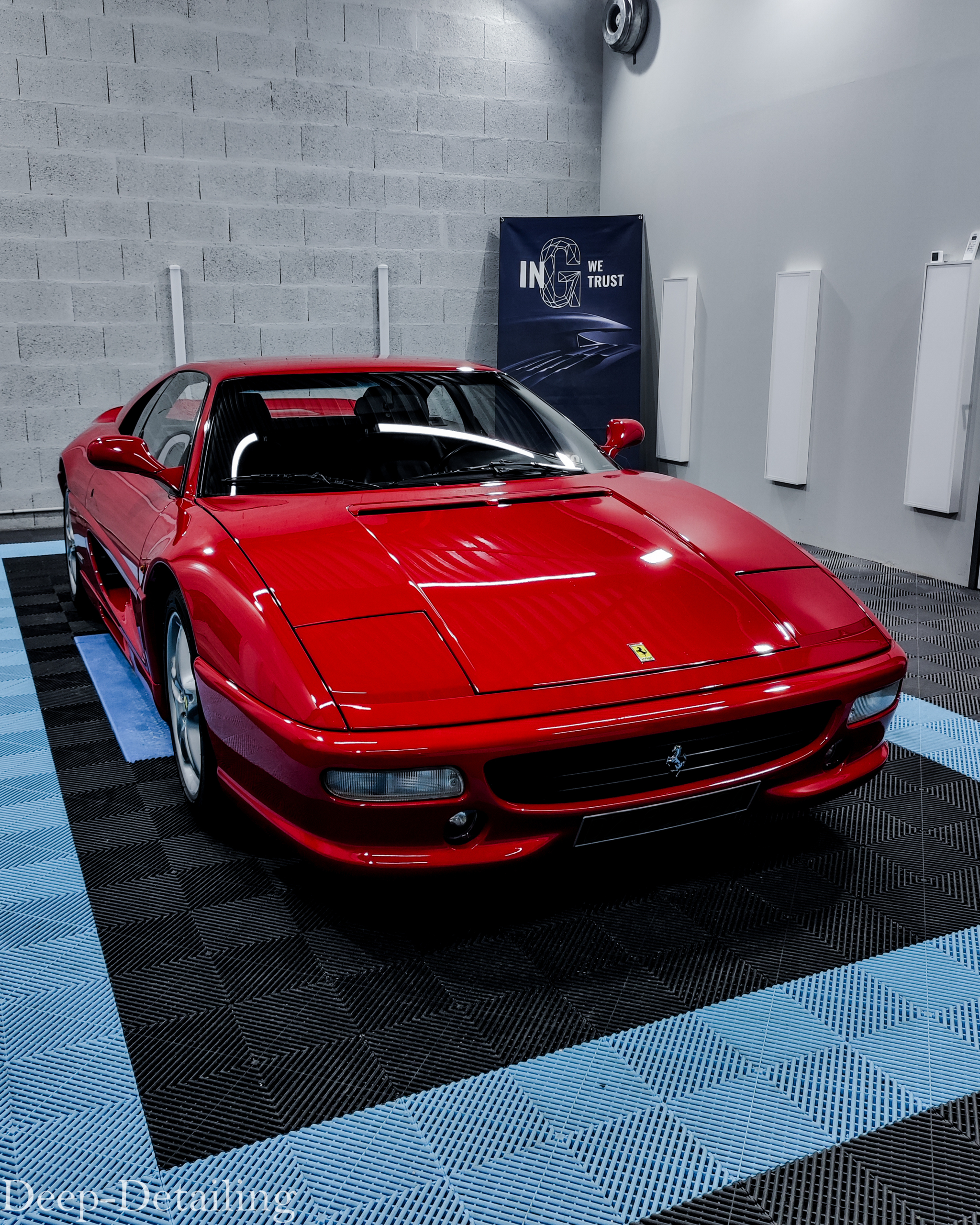 Ferrari F355 berlinetta
